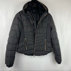 Zara outerwear black puffer jacket packable hood zipper size M